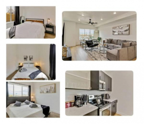 3 Min to DT 2 Car Garage Lux Townhome King Bed